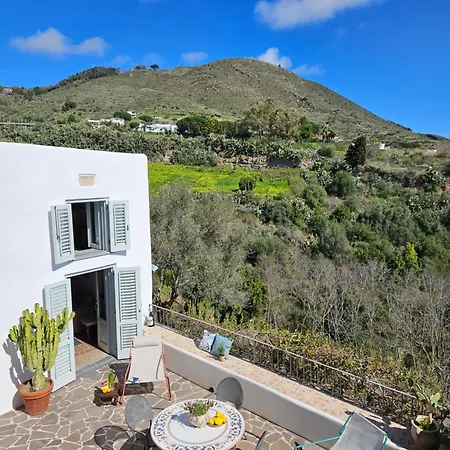 Appartement Margot - Authentic Sea View Countryside