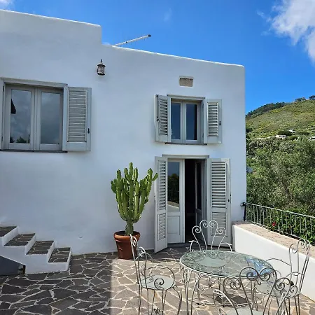 Margot - Authentic Sea View Countryside Apartment Lipari (Isola Lipari)