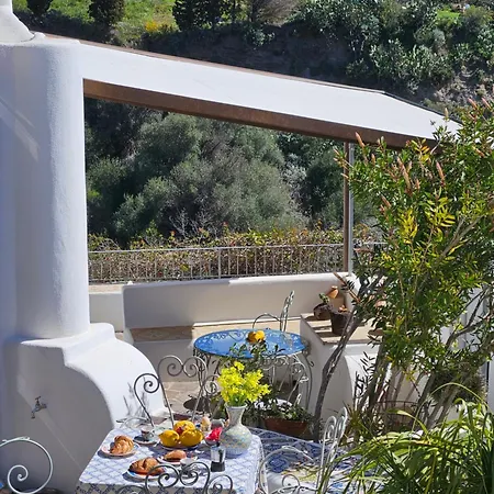 Apartment Margot - Authentic Sea View Countryside *