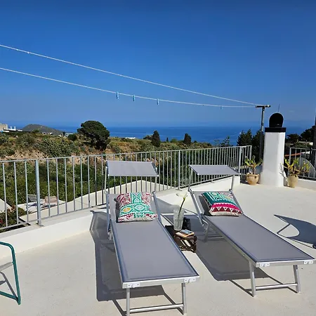 Margot - Authentic Sea View Countryside Apartmán