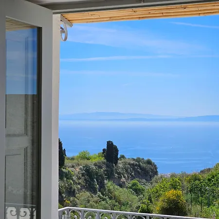 Margot - Authentic Sea View Countryside Apartment Lipari (Isola Lipari)